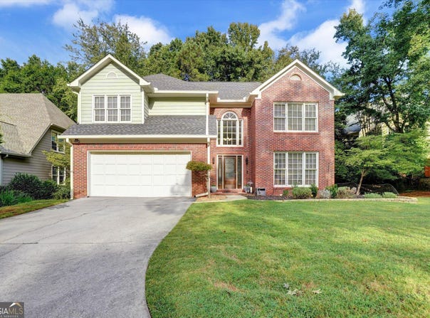 115 Glen Holly Drive, Roswell, GA 30076