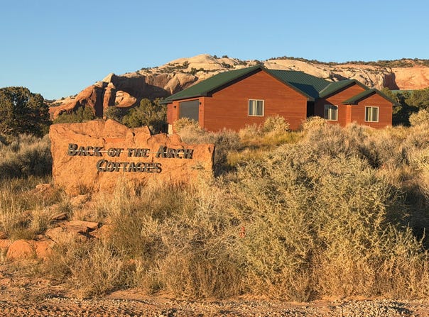 16 E PIONEER Dr, Moab, UT 84532