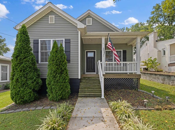 381 MILL ST, DAYTON, VA 22821