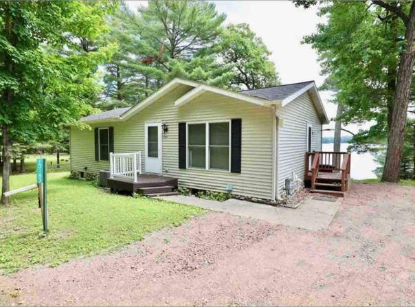 10183 LOWER RD, Woodruff, WI 54568