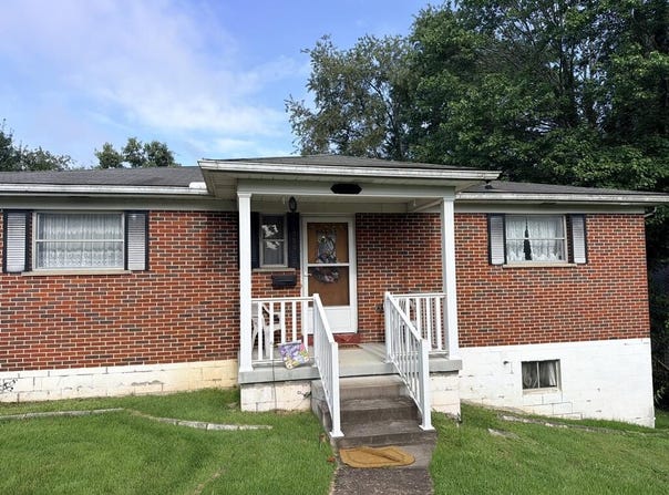 328 S Pike, BECKLEY, WV 25801