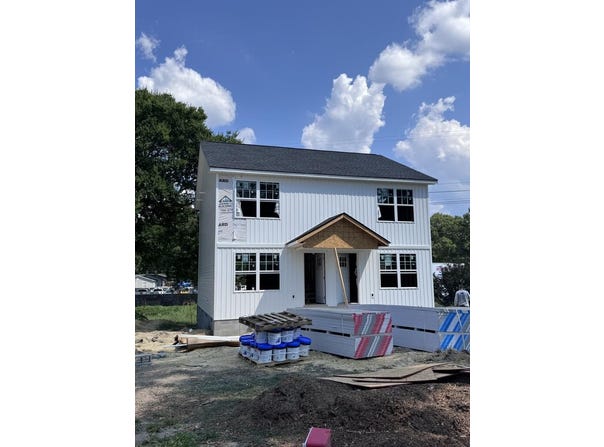 1913 Riverbend Rd, DALTON, GA 30721