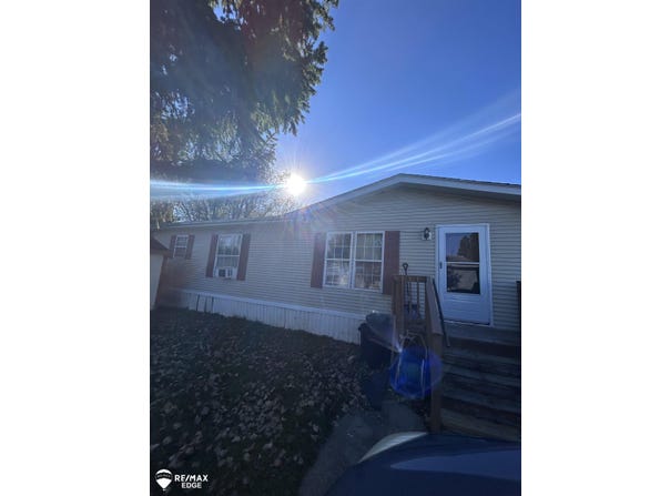 400 Hunt Club Drive, Grand Blanc, MI 48439