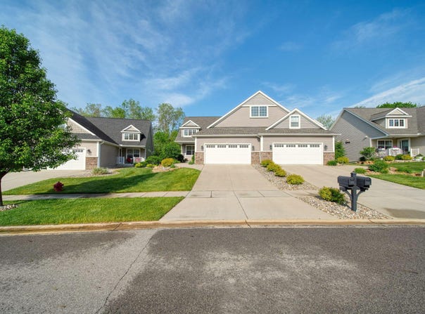 4032 Stoneridge Drive, Jackson, MI 49203