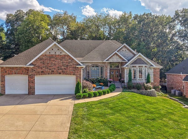 4294 E Berkeley Street, Springfield, MO 65809