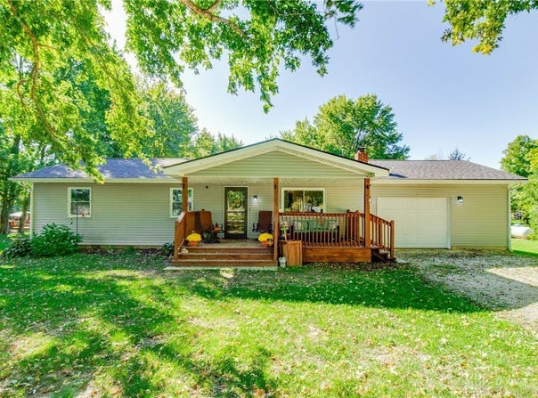 5820 Smith Road, Houston, OH 45333