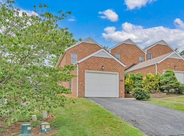 5014 Fairfax Pl, Roanoke, VA 24018