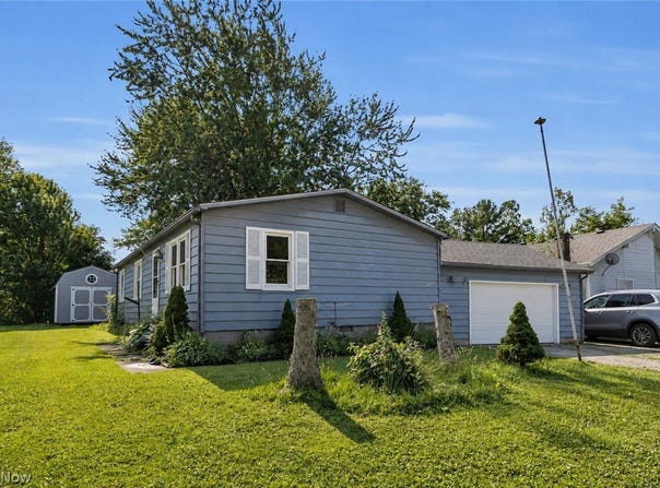 445 Morgan Court, LaGrange, OH 44050