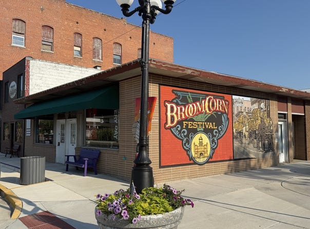 202-04 E Main Street, Arcola, IL 61910