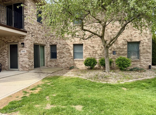 1385 Young Drive, Crown Point, IN 46307