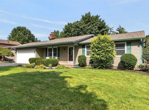 36 Weatherwood Lane, Rochester, NY 14624