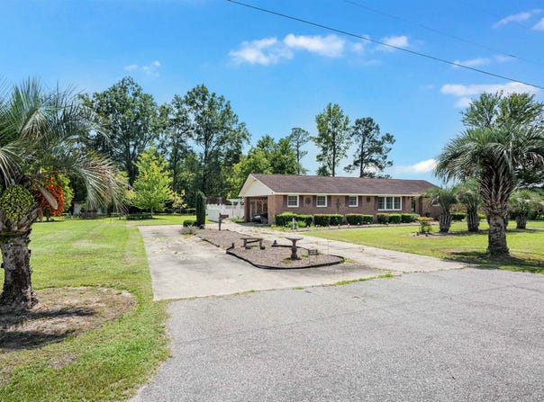 948 Whispering Pines Rd., Johnsonville, SC 29555
