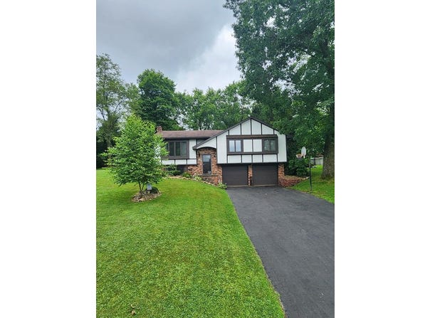 28 Kevin Circle, Oil City, PA 16301