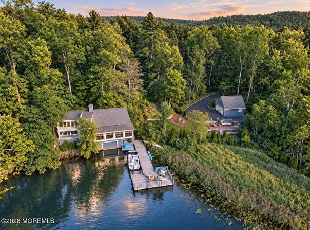 10C Edgemere Drive, Matawan, NJ 07747