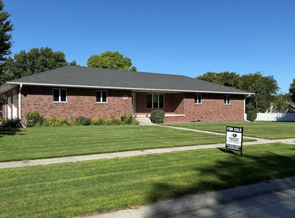 1306 Redick Ave, Creighton, NE 68729