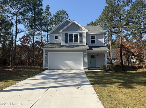 724 Blue Bird Drive, Vass, NC 28394