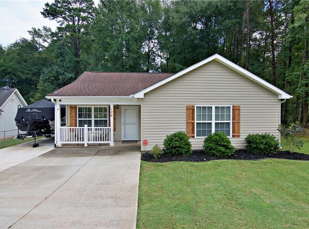108 Elm Drive, Westminster, SC 29693