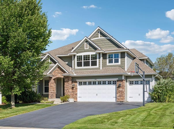 3604 Sawgrass Trail S, Eagan, MN 55123