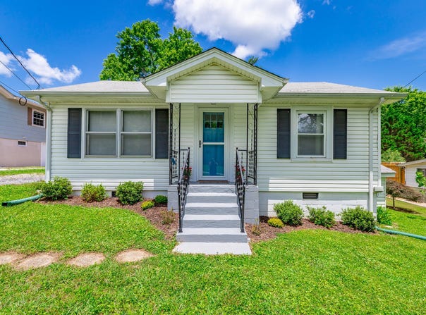 10061 Central Drive, Ooltewah, TN 37363