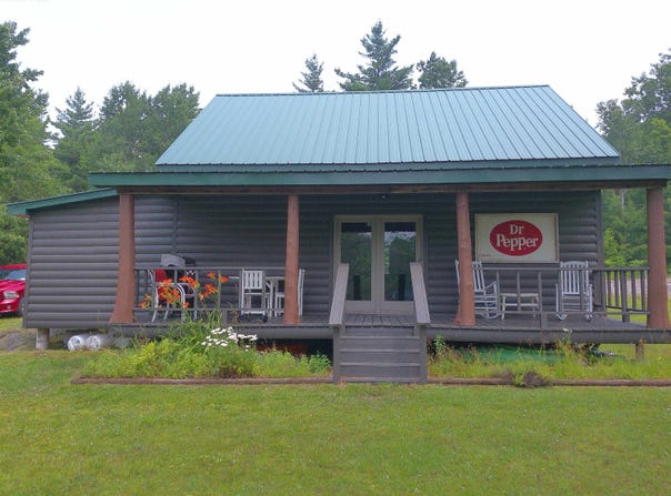 28 Sunrise Circle S, Hermon, NY 13652