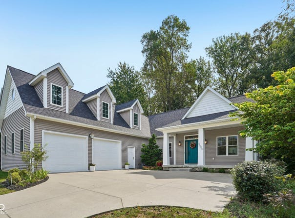 5600 Treeline Drive, Columbus, IN 47201