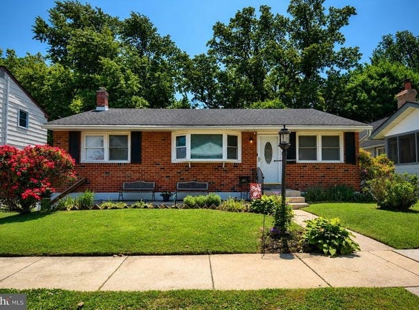 411 SHARP AVENUE, GLENOLDEN, PA 19036