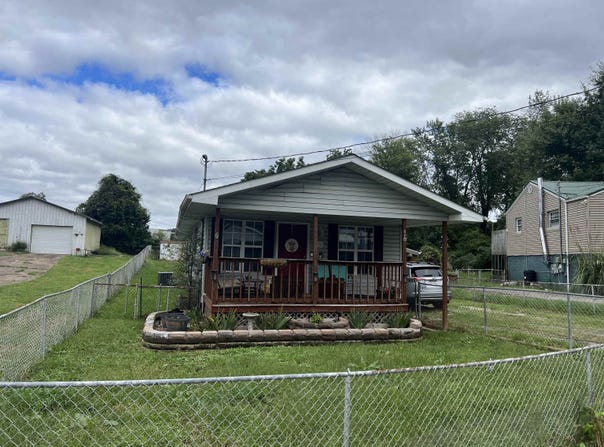 116 Circle Drive, Cross Lanes, WV 25313