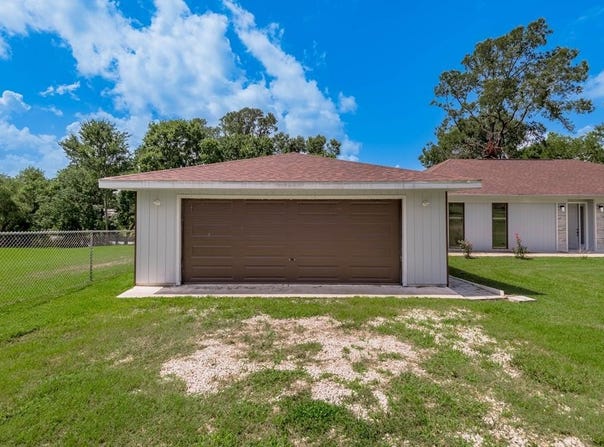 20 Coolcrest Dr, Point Blank, TX 77364