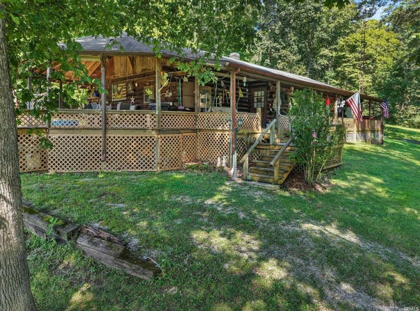 1222 WPA Road, Mitchell, IN 47446