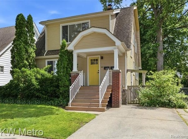 634 E Lewiston Avenue, Ferndale, MI 48220