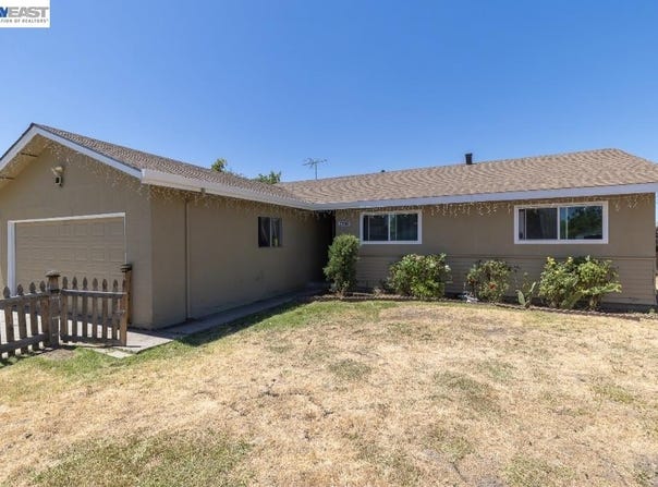 7700 Laramore, Sacramento, CA 95832