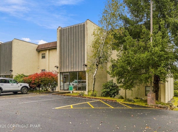 146 Foxfire Drive, Mount Pocono, PA 18344