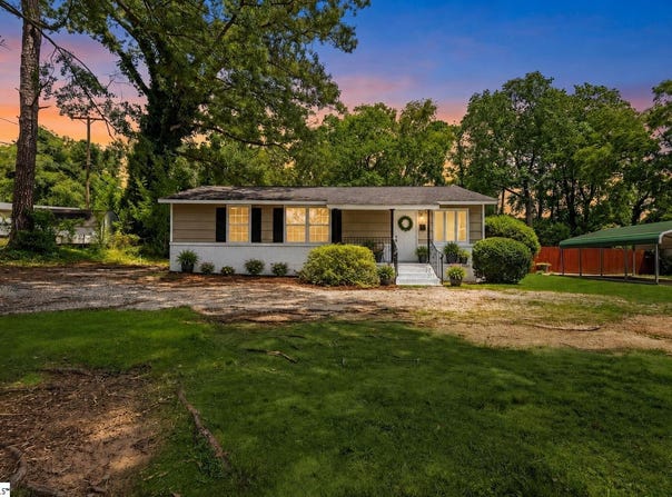 100 Whitener Avenue, Spartanburg, SC 29306