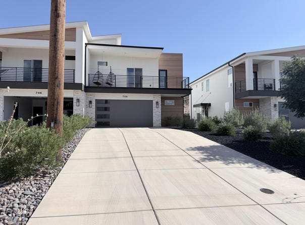 738 E Desert Cactus Dr, Washington, UT 84780