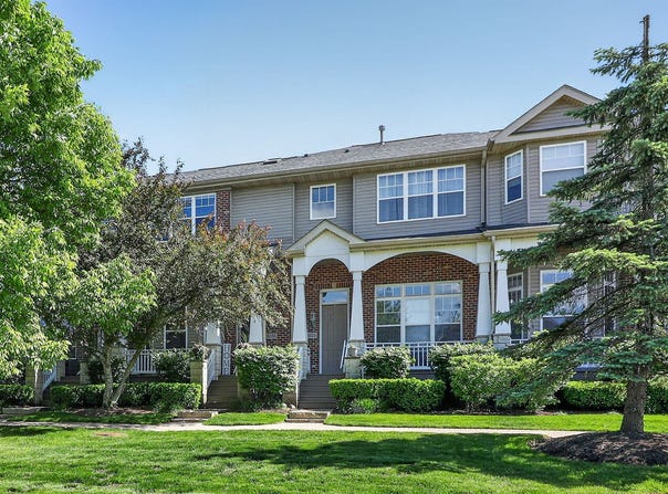 6035 River Bend Drive, Lisle, IL 60532