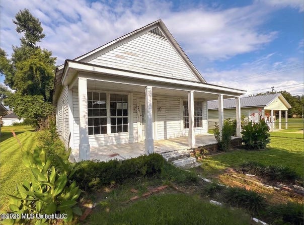 604 Central Street, Belzoni, MS 39038