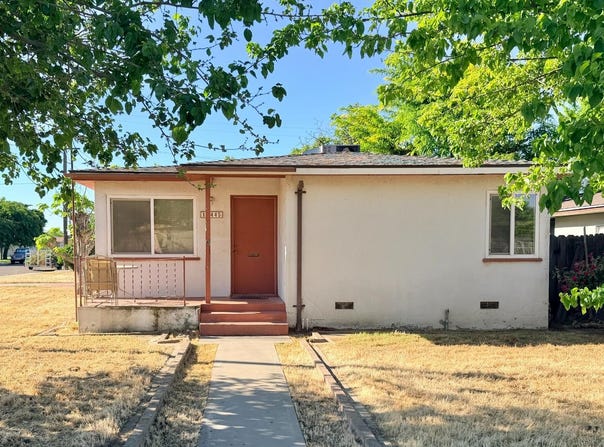 15445 W E Street, Kerman, CA 93630