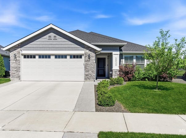5934 W Hamm Ln, Eagle, ID 83616
