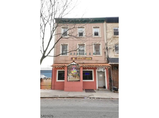 47 Fleming Ave, Newark City, NJ 07105