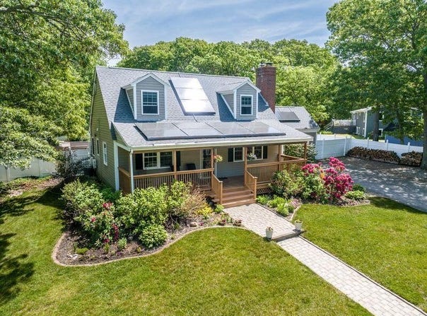 3 Windmill Road, Buzzards Bay, MA 02532