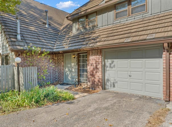2618 W 24th Terrace, Lawrence, KS 66047