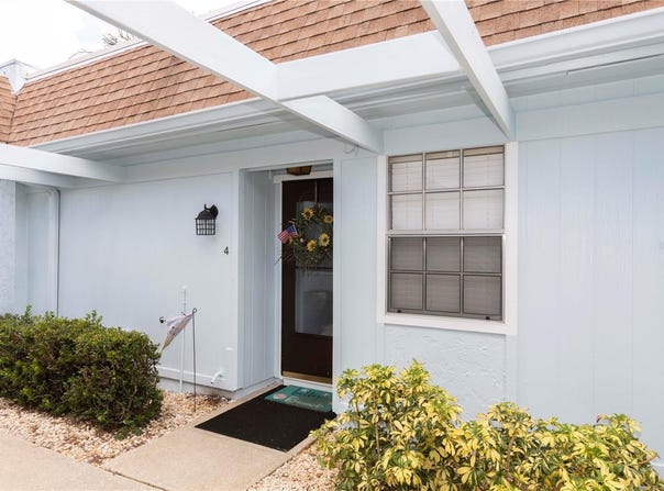 11140 CARRIAGE HILL Drive, PORT RICHEY, FL 34668