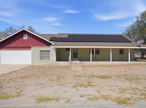 1601 Owens Avenue, Three Rivers, TX 78071