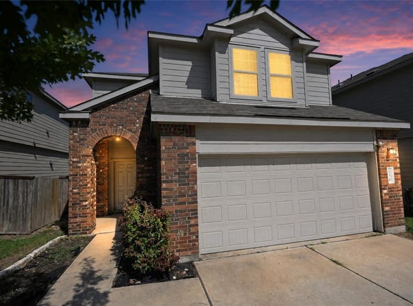456 Major Lee Ln, Jarrell, TX 76537