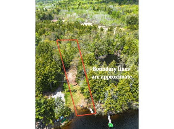 100 N Shore Drive, Limerick, ME 04048