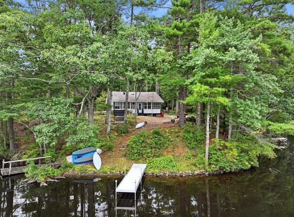 99 Lakeshore Drive, Spencer, MA 01562