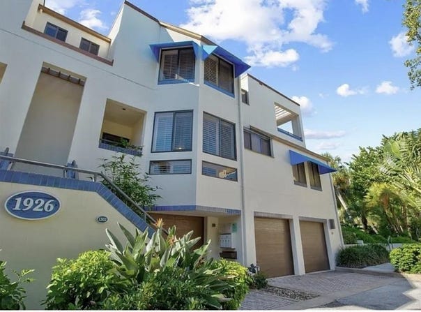 1926 HARBOURSIDE DRIVE, LONGBOAT KEY, FL 34228