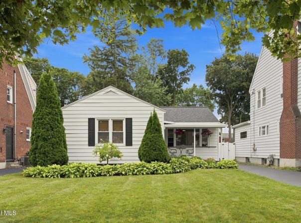 291 S Main Avenue, Albany, NY 12208