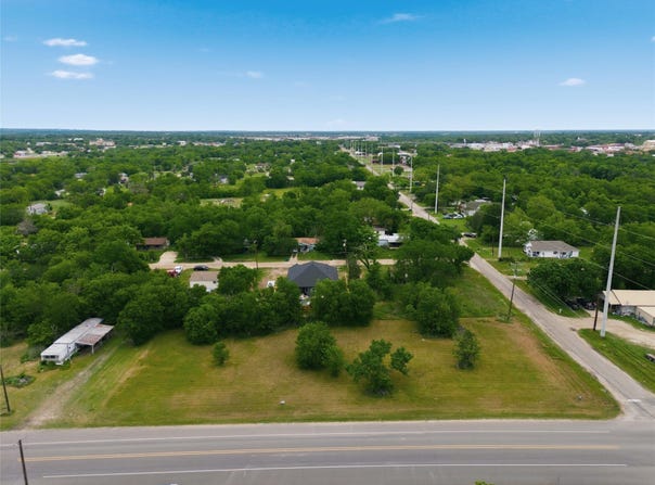 400 W Tyler Street, Mexia, TX 76667