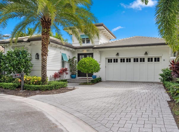 104 Lanitee Circle, Jupiter, FL 33458